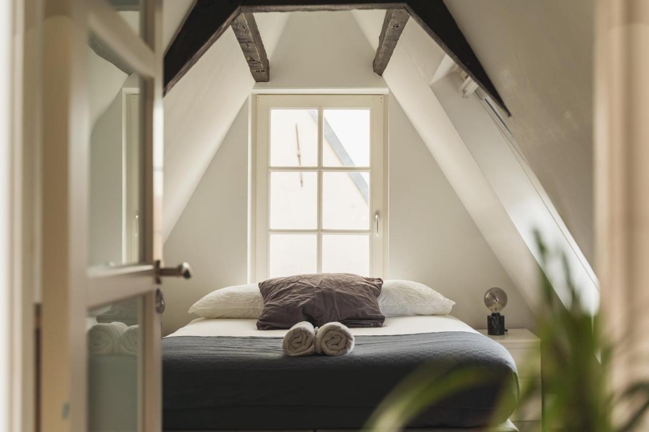 Tiny Attic On The Herengracht, Private Room Amsterdam Exterior foto