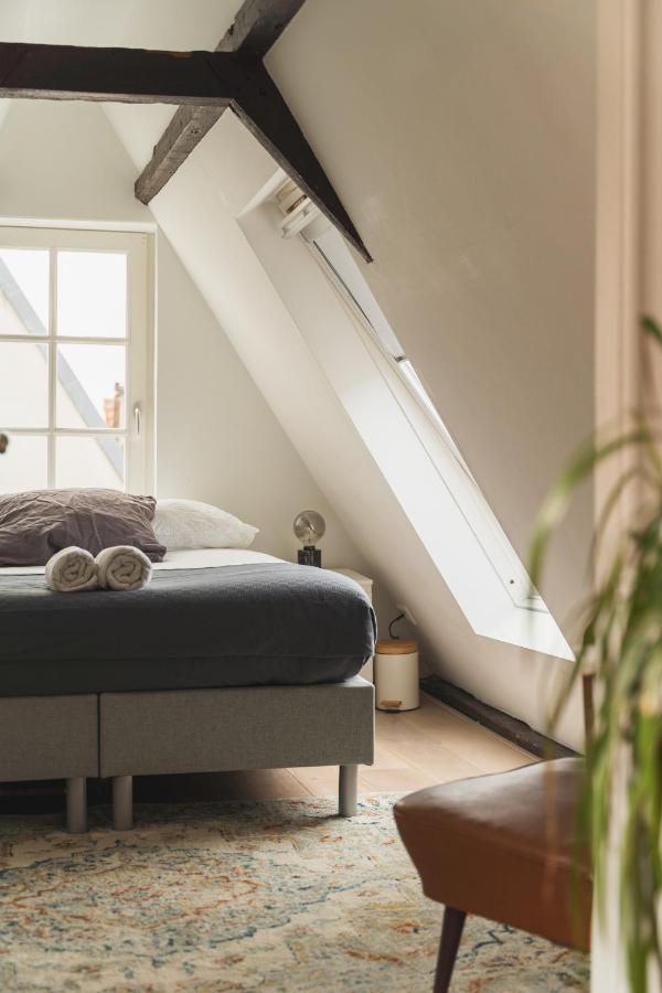Tiny Attic On The Herengracht, Private Room Amsterdam Exterior foto