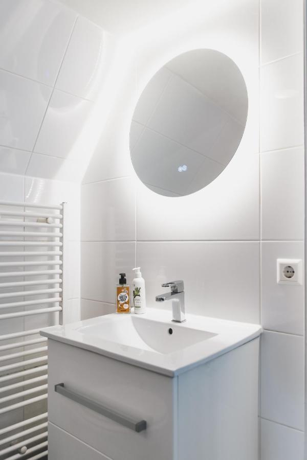 Tiny Attic On The Herengracht, Private Room Amsterdam Exterior foto